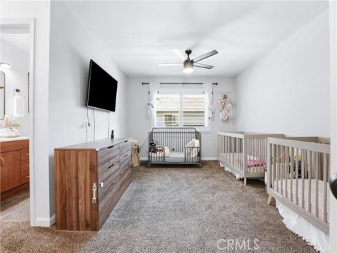 1107 West Memory Lane 8C , Santa Ana, CA