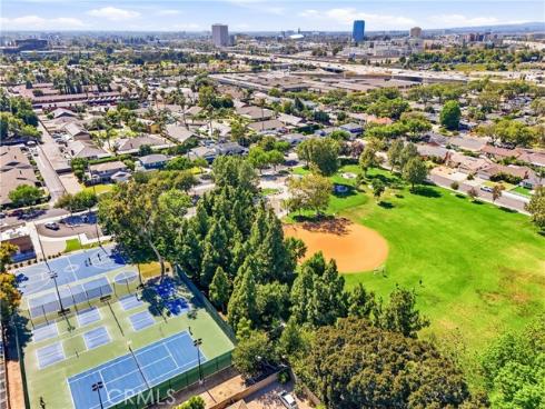 1107 West Memory Lane 8C , Santa Ana, CA