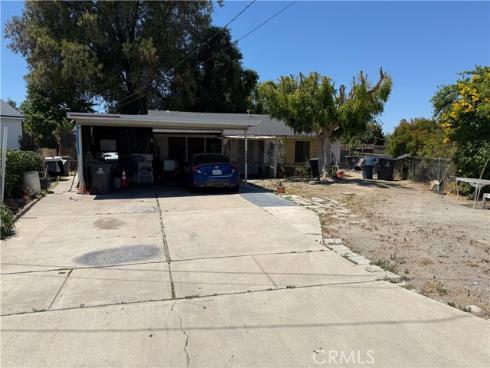 2729 Huckleberry Road