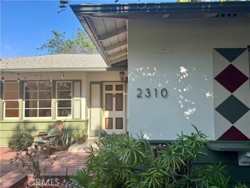2310 Poinsettia