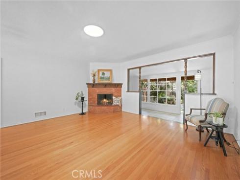 2310 Poinsettia , Santa Ana, CA