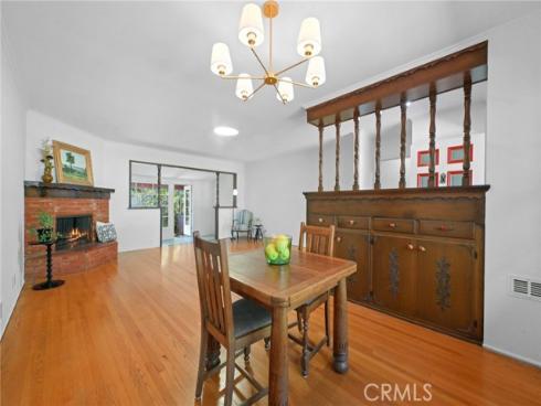 2310 Poinsettia , Santa Ana, CA