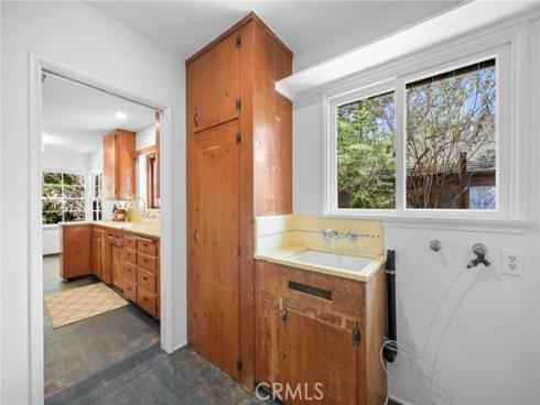 2310 Poinsettia , Santa Ana, CA