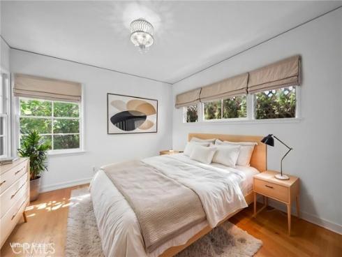 2310 Poinsettia , Santa Ana, CA