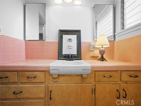 2310 Poinsettia , Santa Ana, CA