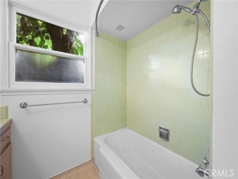 2310 Poinsettia , Santa Ana, CA