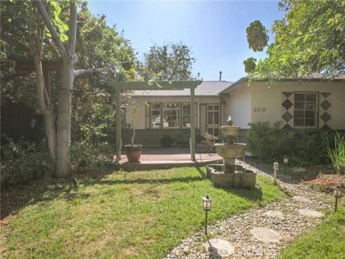 2310 Poinsettia , Santa Ana, CA