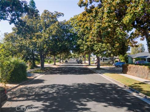 2310 Poinsettia , Santa Ana, CA