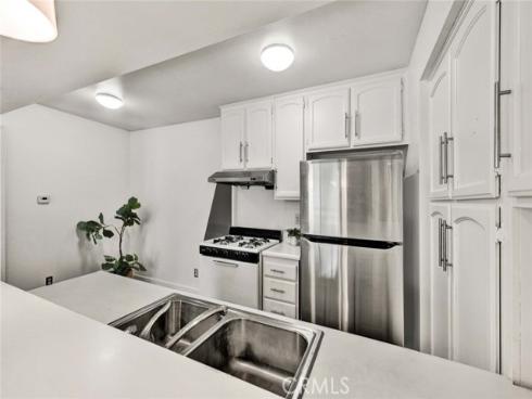 2857 S Fairview J Street, Santa Ana, CA
