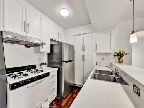 2857 S Fairview J Street, Santa Ana, CA