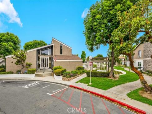 2857 S Fairview J Street, Santa Ana, CA