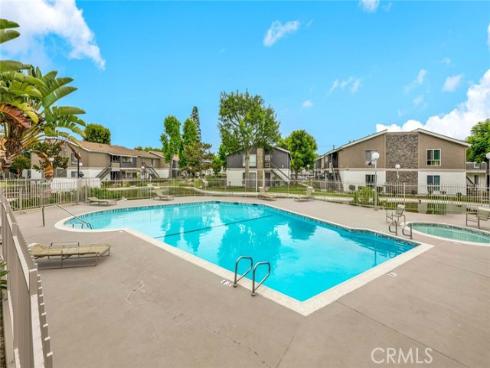 2857 S Fairview J Street, Santa Ana, CA