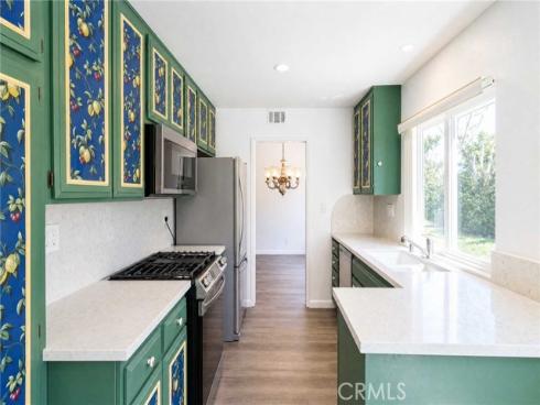 1110 Burns Avenue, Santa Ana, CA
