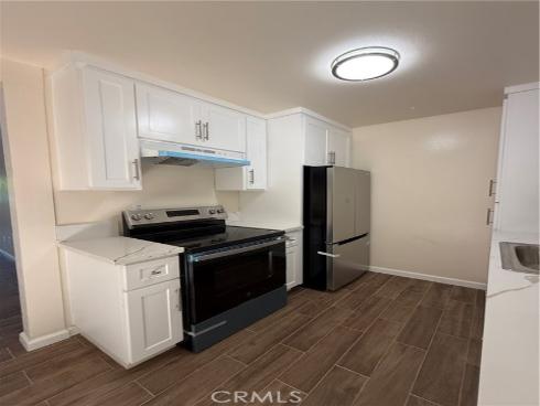 1000 W Macarthur , Santa Ana, CA