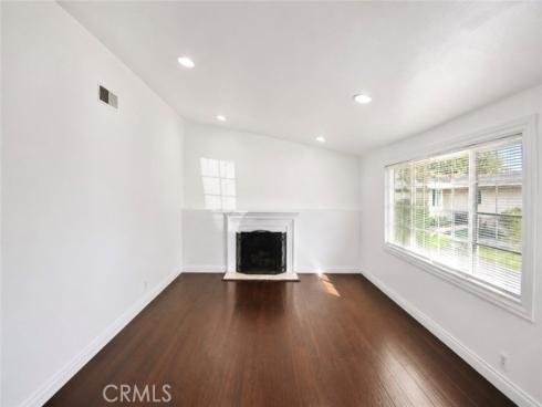 4213 W Roberts , Santa Ana, CA
