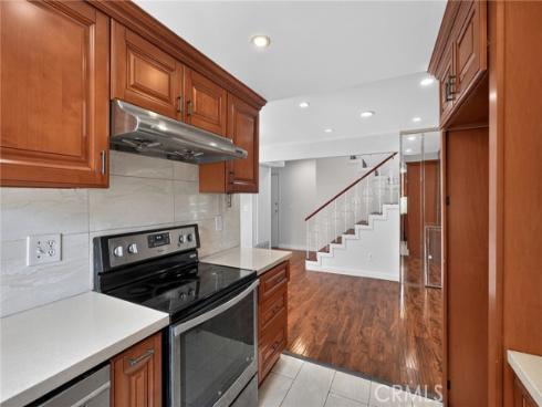 5130 W 1st  E , Santa Ana, CA