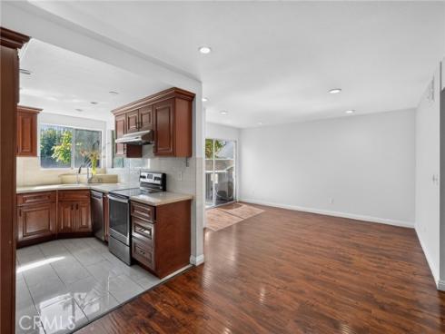 5130 W 1st  E , Santa Ana, CA