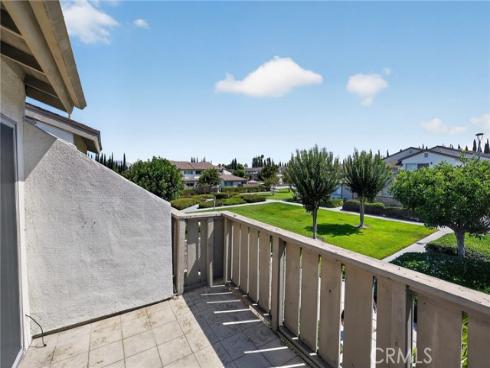5130 W 1st  E , Santa Ana, CA