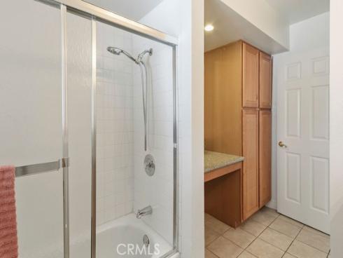 1801  Greenleaf  15  Street, Santa Ana, CA