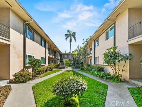 1801  Greenleaf  15  Street, Santa Ana, CA
