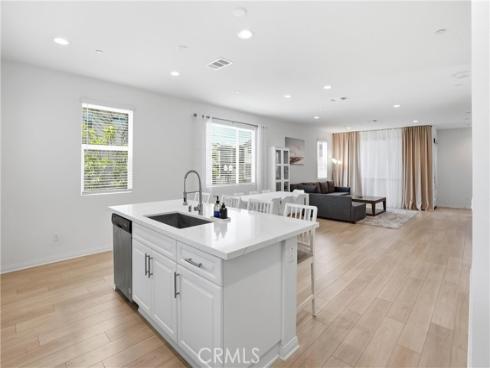 916  E 3rd St  , Santa Ana, CA