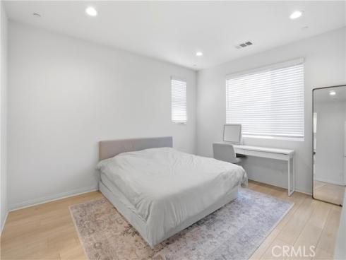 916  E 3rd St  , Santa Ana, CA