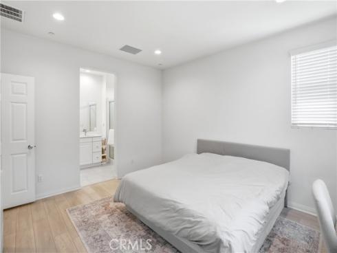 916  E 3rd St  , Santa Ana, CA