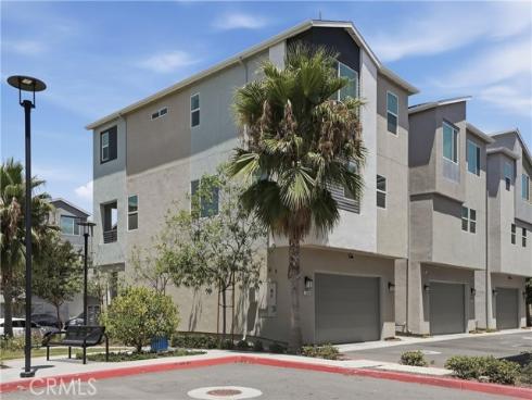 916  E 3rd St  , Santa Ana, CA