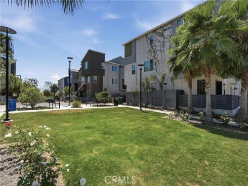 916  E 3rd St  , Santa Ana, CA