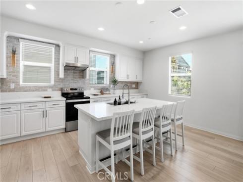916  E 3rd St  , Santa Ana, CA