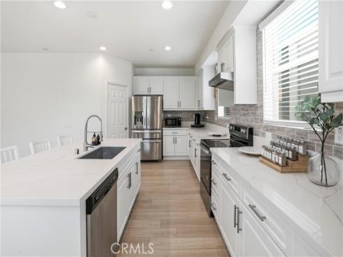 916  E 3rd St  , Santa Ana, CA