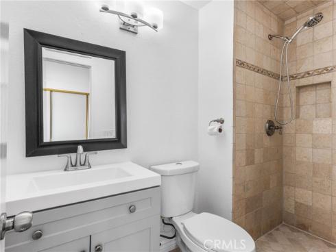 2710 W Segerstrom F Avenue, Santa Ana, CA