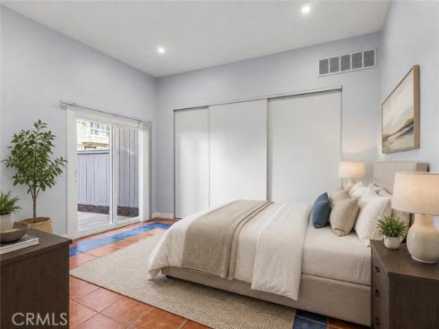 2710 W Segerstrom F Avenue, Santa Ana, CA