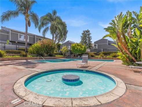 2710 W Segerstrom F Avenue, Santa Ana, CA