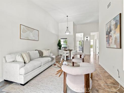 2538 W Macarthur #J Boulevard, Santa Ana, CA