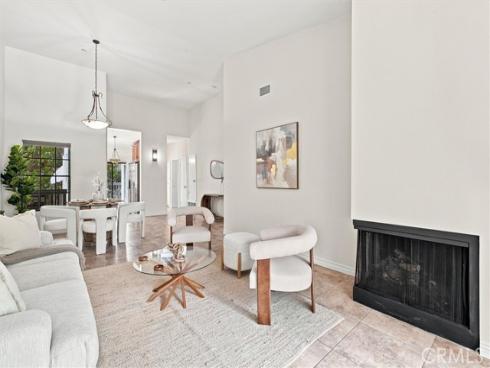2538 W Macarthur #J Boulevard, Santa Ana, CA