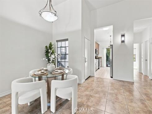 2538 W Macarthur #J Boulevard, Santa Ana, CA