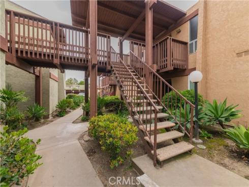 1000 W Macarthur 13 Boulevard, Santa Ana, CA