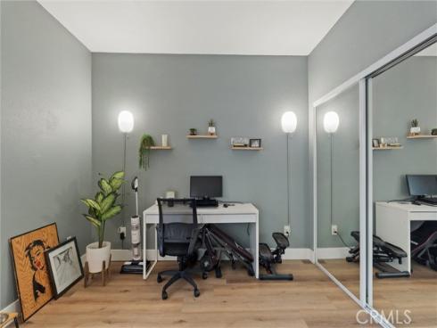 2504 W Macarthur I Boulevard, Santa Ana, CA