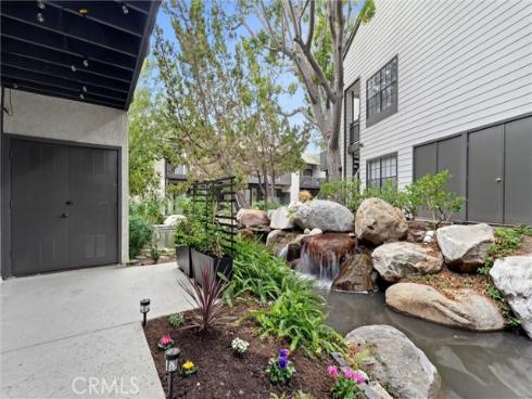 2504 W Macarthur I Boulevard, Santa Ana, CA