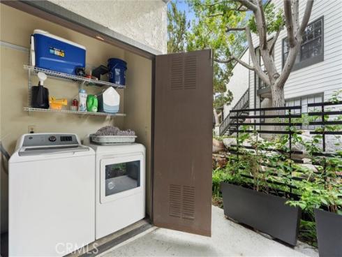 2504 W Macarthur I Boulevard, Santa Ana, CA