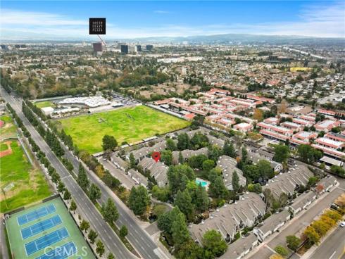 2504 W Macarthur I Boulevard, Santa Ana, CA