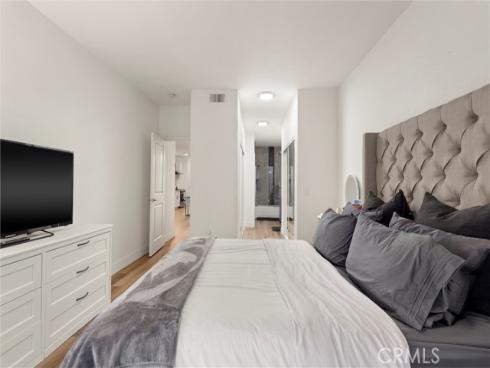 2504 W Macarthur I Boulevard, Santa Ana, CA