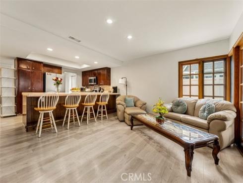 3102 S Pacific , Santa Ana, CA