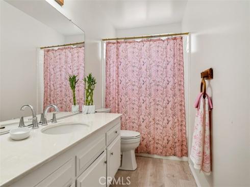 3102 S Pacific , Santa Ana, CA