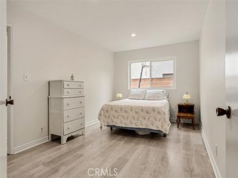 3102 S Pacific , Santa Ana, CA