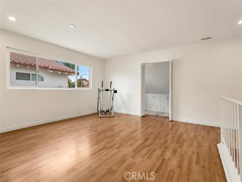 3102 S Pacific , Santa Ana, CA