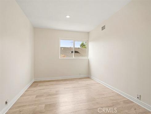 3102 S Pacific , Santa Ana, CA
