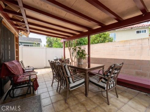 3102 S Pacific , Santa Ana, CA