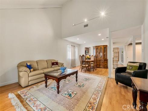 3102 S Pacific , Santa Ana, CA